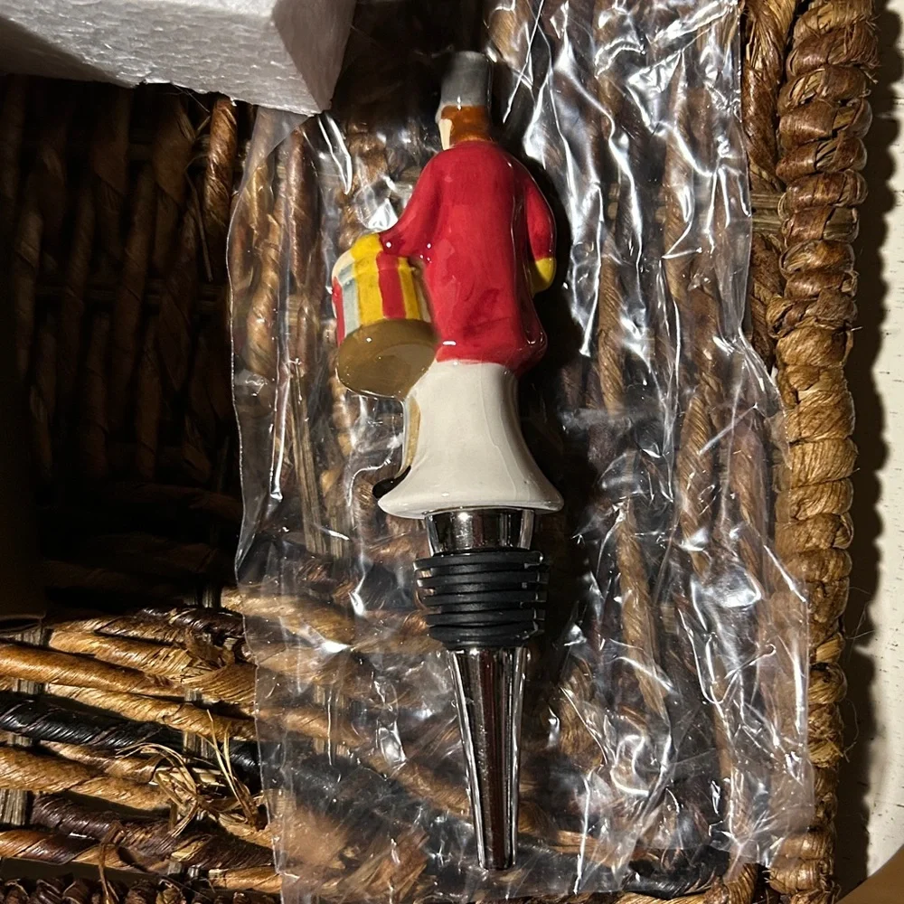 Williams Sonoma Gold 12 Days Drummer Bottle Stopper BNIB